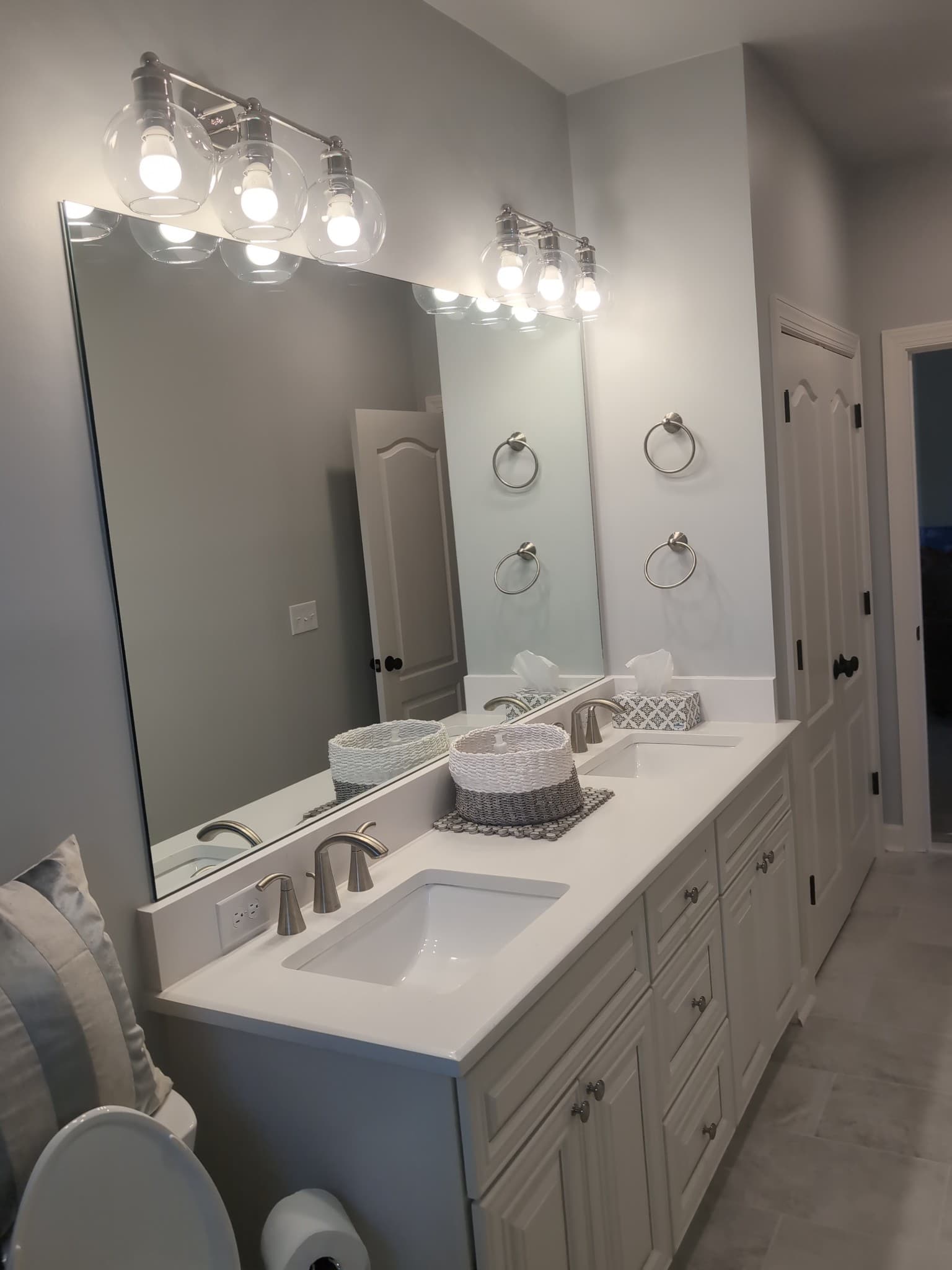 Bathroom renovation project S - additional view 3